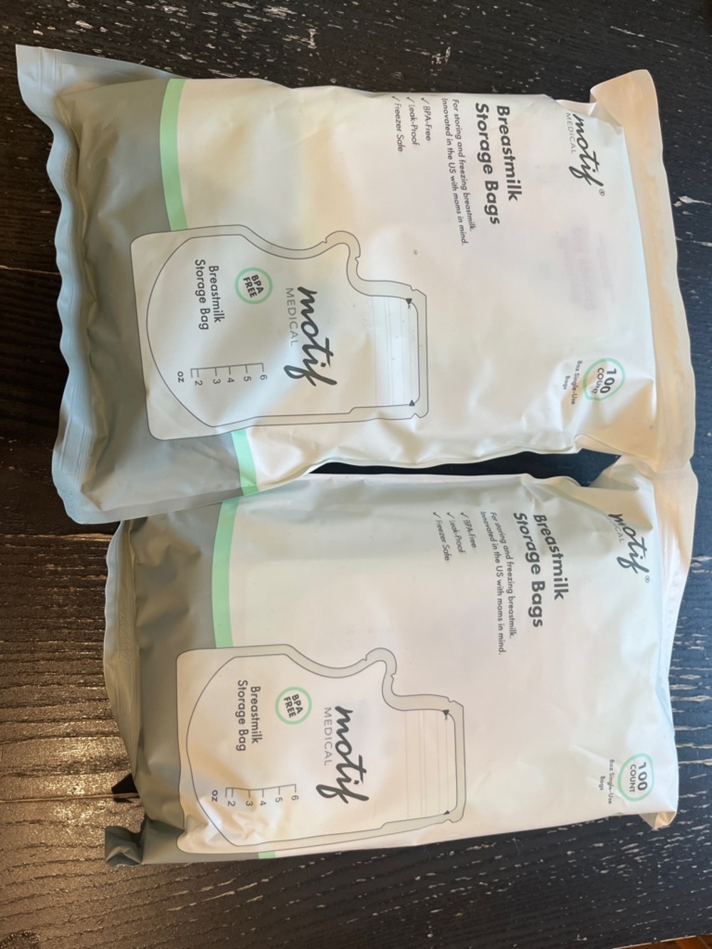 Motif Medical Breastmilk Storage Bags - White with Mint Accent